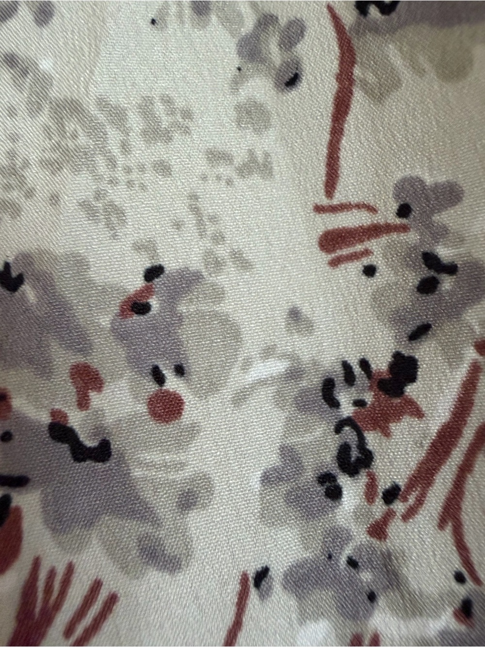 Steve Madden Cream Blouse with Mauve and Gray Floral Print - Picture 4 of 6